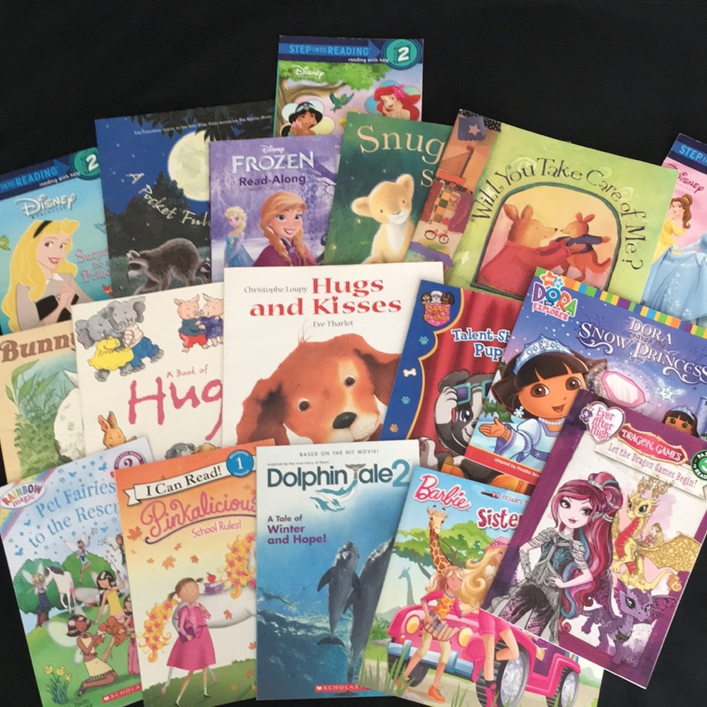 Bundle of 17 paperback easy reader books